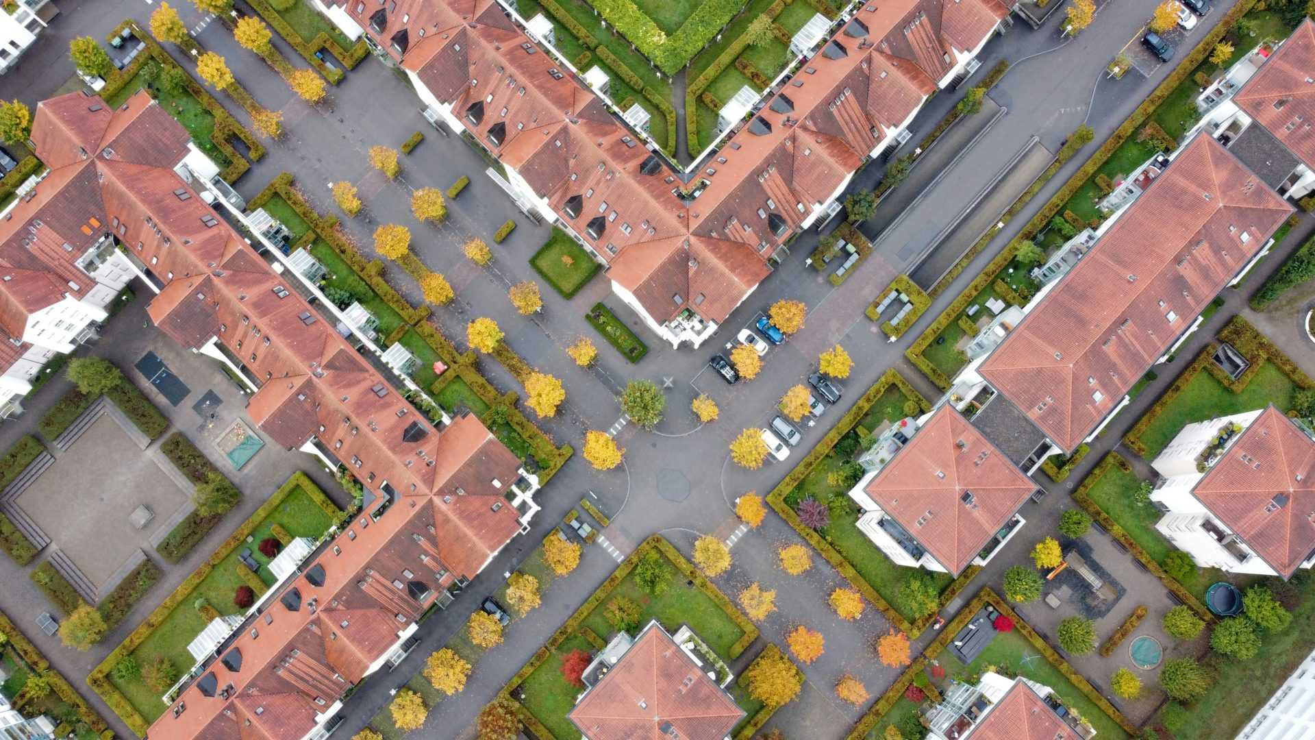 aerial view of city buildings during daytime